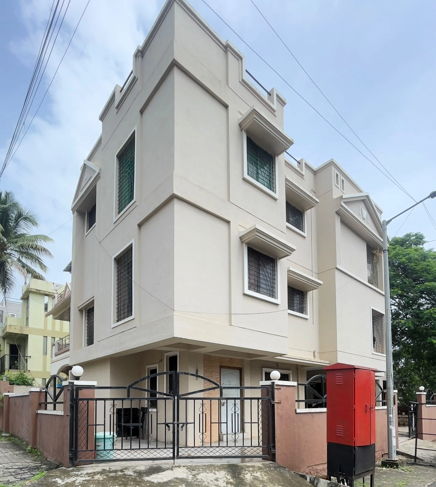 Singh Apartment thumbnail 4